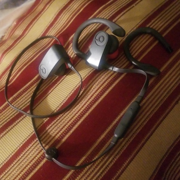 Beats by Dre Powerbeats 3 Wireless headphones - Picture 2 of 5
